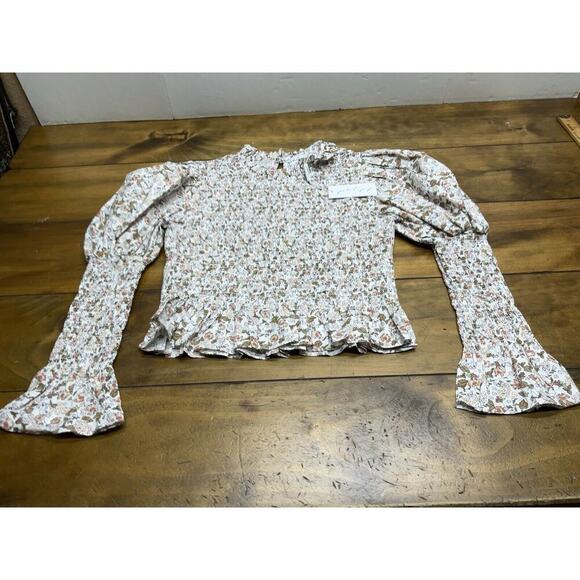 Petal & Pup Tops - NWT Petal & Pup Long Sleeve Novah Cropped Floral Top Size Large